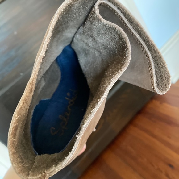 Tan suede pull on booties - Picture 9 of 9